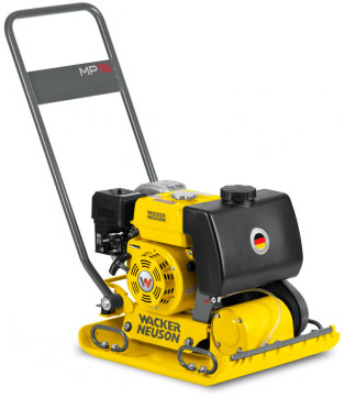 Виброплита Wacker Neuson MP-15 в прокат в Ульяновске. У нас лучшая цена за сутки! Возможность взять в аренду с выгодной скидкой до 40% при экспресс доставке 24/7. И помните, ночью стоимость еще дешевле на 30%! #арендапрокат #виброплита #выгодно