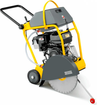 Резчик швов Wacker Neuson MFS-1350CE в прокат в Ульяновске. У нас лучшая цена за сутки! Возможность взять в аренду с выгодной скидкой до 40% при экспресс доставке 24/7. И помните, ночью стоимость еще дешевле на 30%! #арендапрокат #виброплита #выгодно