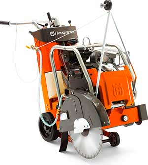 Резчик швов HUSQVARNA FS-524 в прокат в Ульяновске. У нас лучшая цена за сутки! Возможность взять в аренду с выгодной скидкой до 40% при экспресс доставке 24/7. И помните, ночью стоимость еще дешевле на 30%! #арендапрокат #виброплита #выгодно